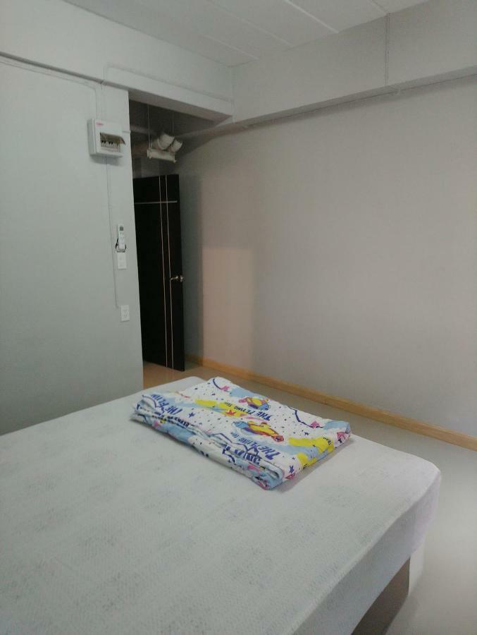 808 Bangkok 아파트 외부 사진