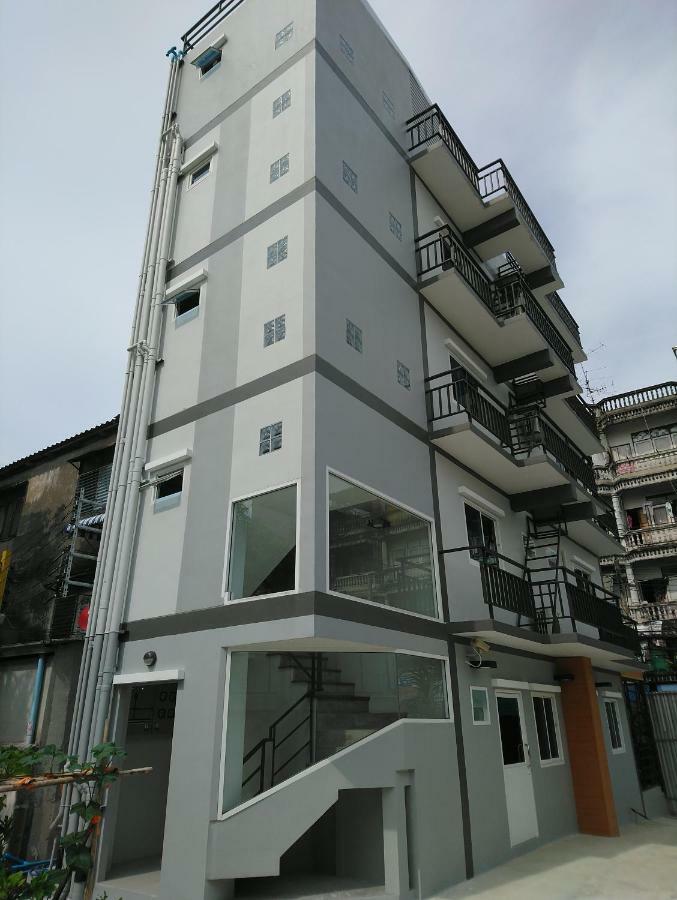 808 Bangkok 아파트 외부 사진
